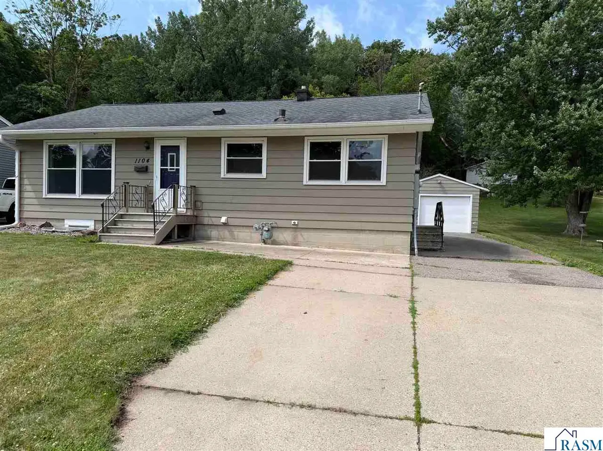 1104 S Payne Street, New Ulm, MN 56073 - #1