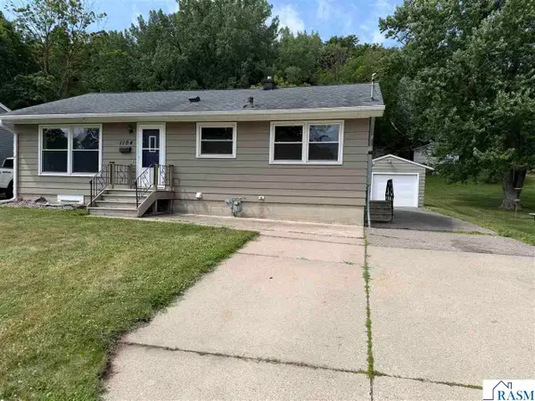 1104 S Payne Street, New Ulm, MN 56073
