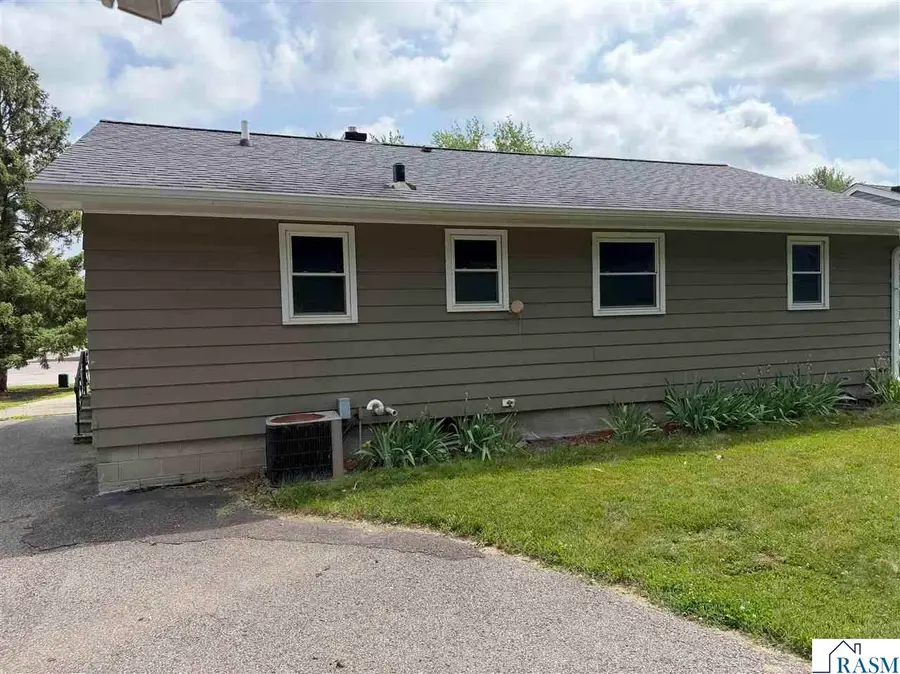 1104 S Payne Street, New Ulm, MN 56073 - #3