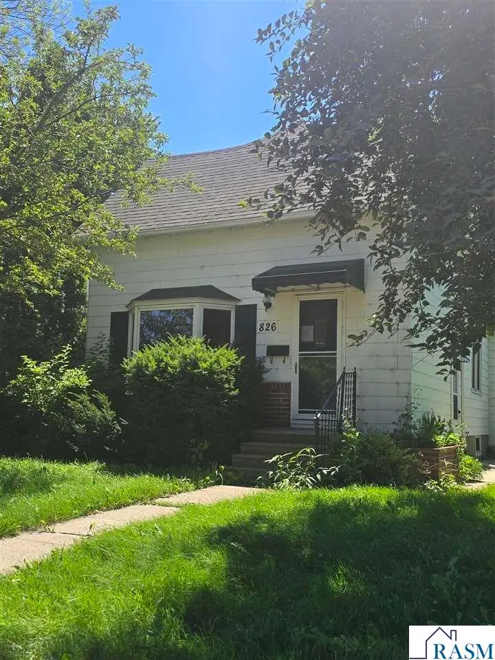 826 S 6th Avenue, Saint James, MN 56081 - #1