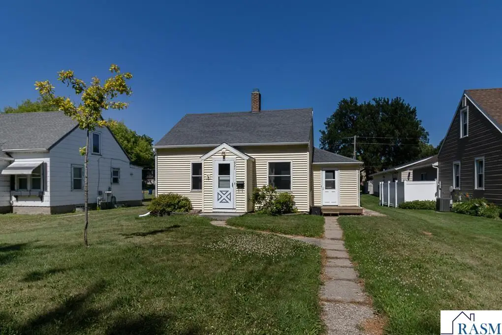 921 S Jefferson Street, New Ulm, MN 56073 - #1