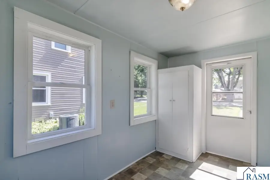 921 S Jefferson Street, New Ulm, MN 56073 - #3