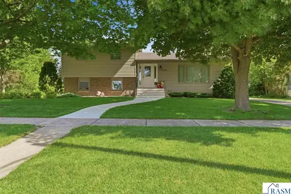 220 E North Street, Amboy, MN 56010