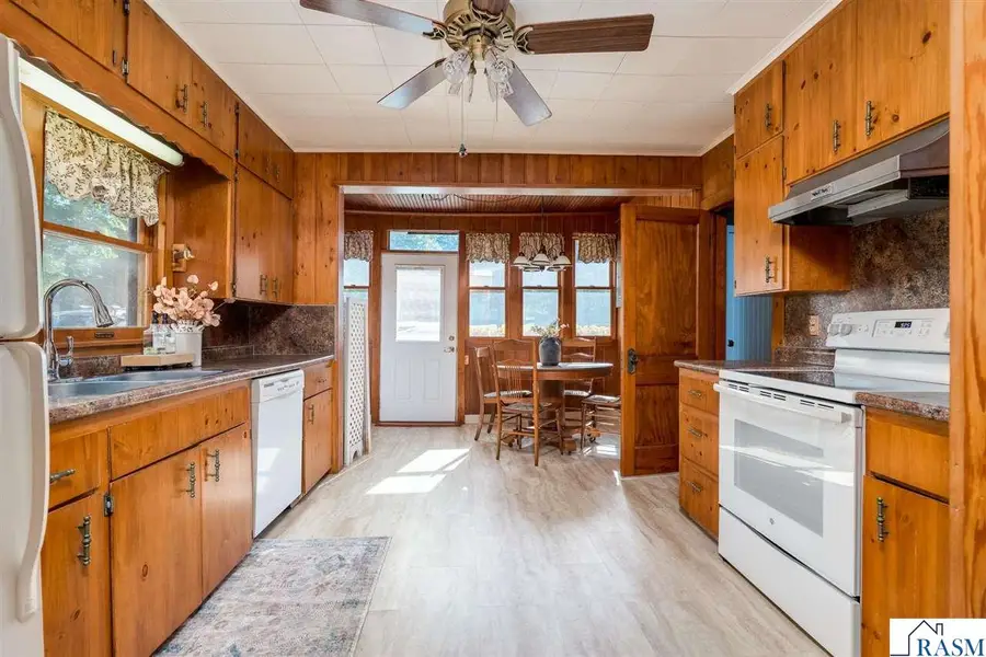 911 N Reed Street, Waterville, MN 56096 - #3