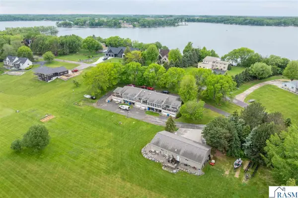 6105 Shamrock Drive, Madison Lake, MN 56063