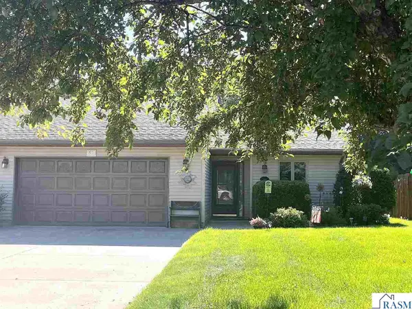 1951 E Welco Dr, St. Peter, MN 56082