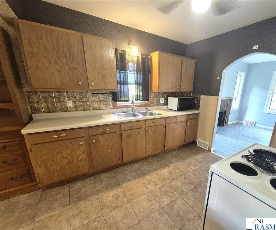 1116 N Armstrong Boulevard, Saint James, MN 56081 - #2