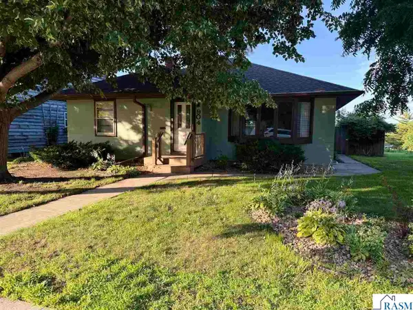 904 N German Street, New Ulm, MN 56073
