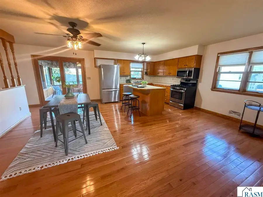 904 N German Street, New Ulm, MN 56073 - #3