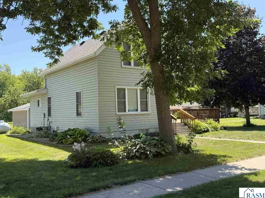 307 Washington Avenue, Hanska, MN 56041 - #3