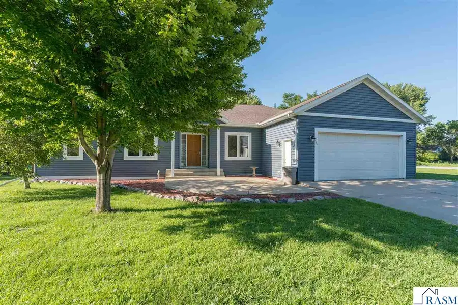 301 NW 7th Street, New Richland, MN 56072 - #2