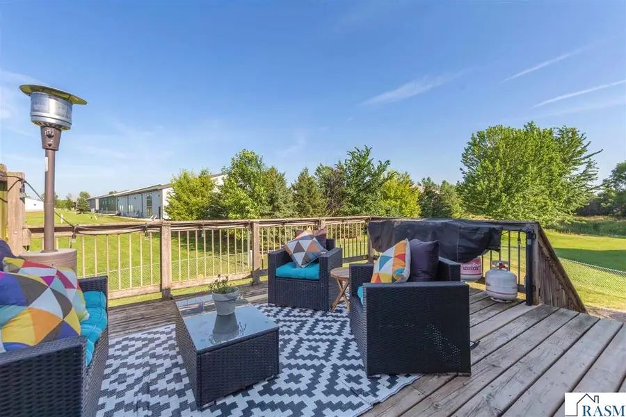144 Gambrelle Court, Mankato, MN 56001 - #3