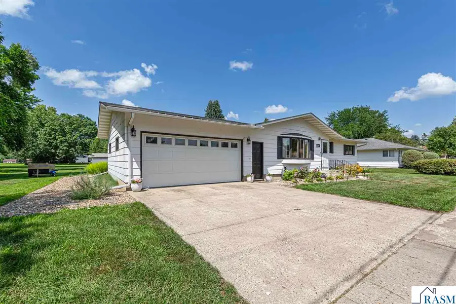 229 SW 3rd Avenue, Winnebago, MN 56098 - #2