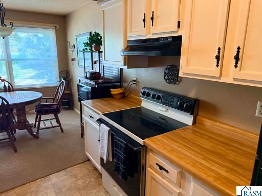 1306 S German Street, New Ulm, MN 56073 - #3