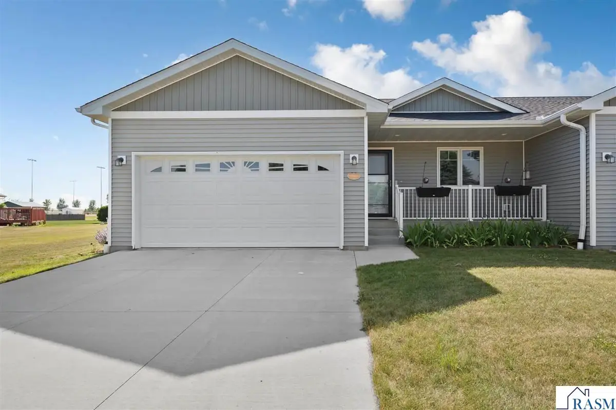 611 Mari-Dean Boulevard, Lake Crystal, MN 56055 - #1