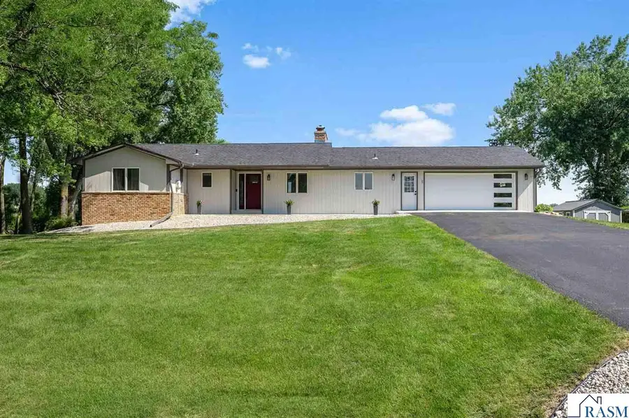 6211 Shamrock Drive, Madison Lake, MN 56063 - #2