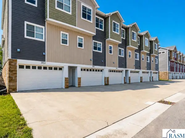 3049 Bluestem Trail, Mankato, MN 56001