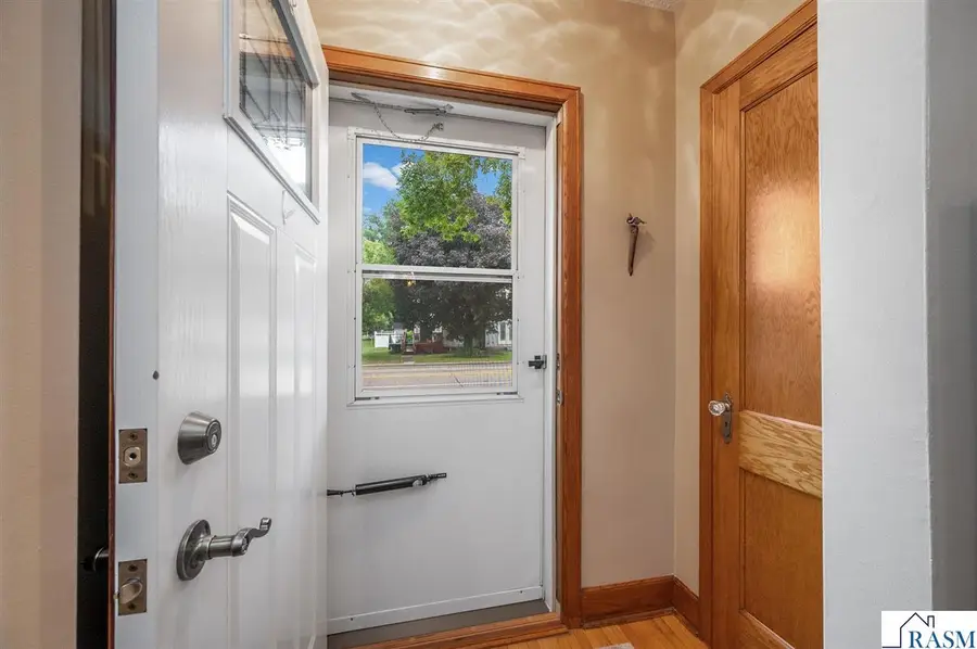 611 S Rice Street, Blue Earth, MN 56013 - #2