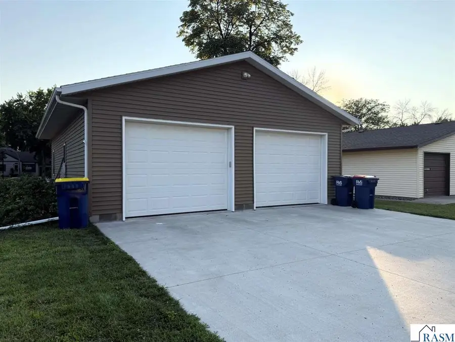 812 N Franklin, New Ulm, MN 56073 - #2