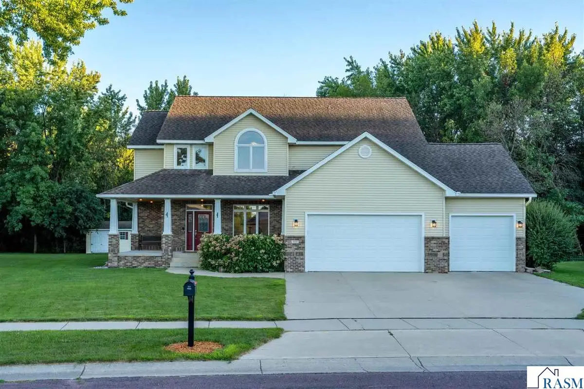 113 Oak Marsh Drive, Mankato, MN 56001 - #1