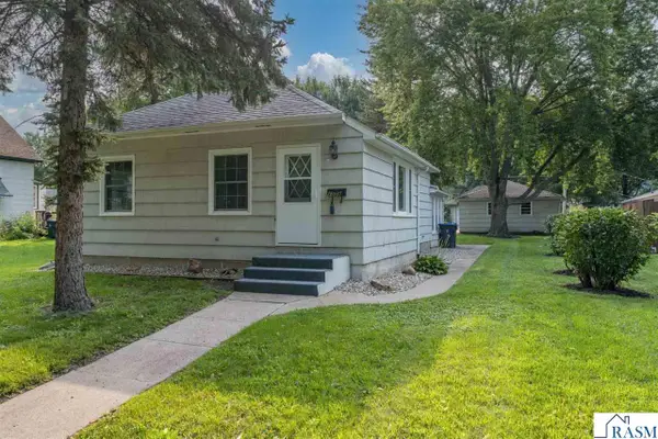 1509 N 2nd Street, Mankato, MN 56001
