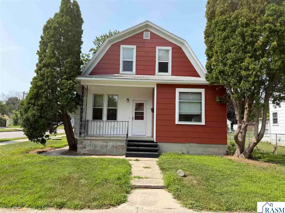1001 N Minnesota Street, New Ulm, MN 56073 - #1