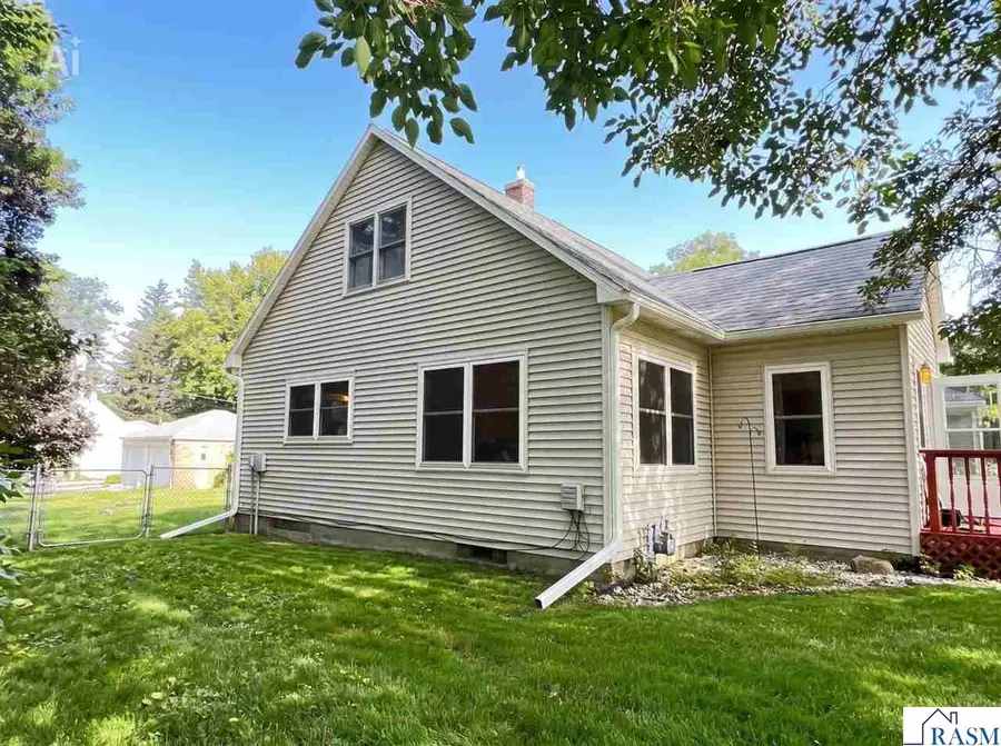 514 S Broadway, Wells, MN 56097 - #3