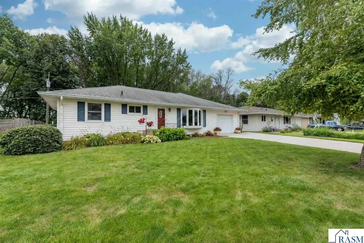 2613 E Main Street, Mankato, MN 56001 - #1