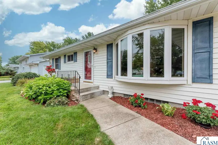 2613 E Main Street, Mankato, MN 56001 - #3