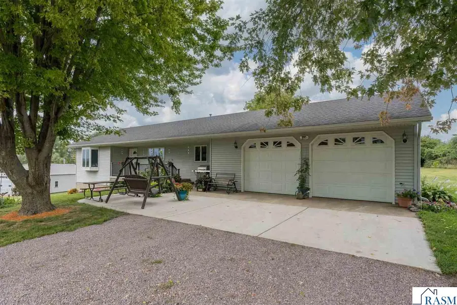 51945 506th St, Courtland, MN 56021 - #2