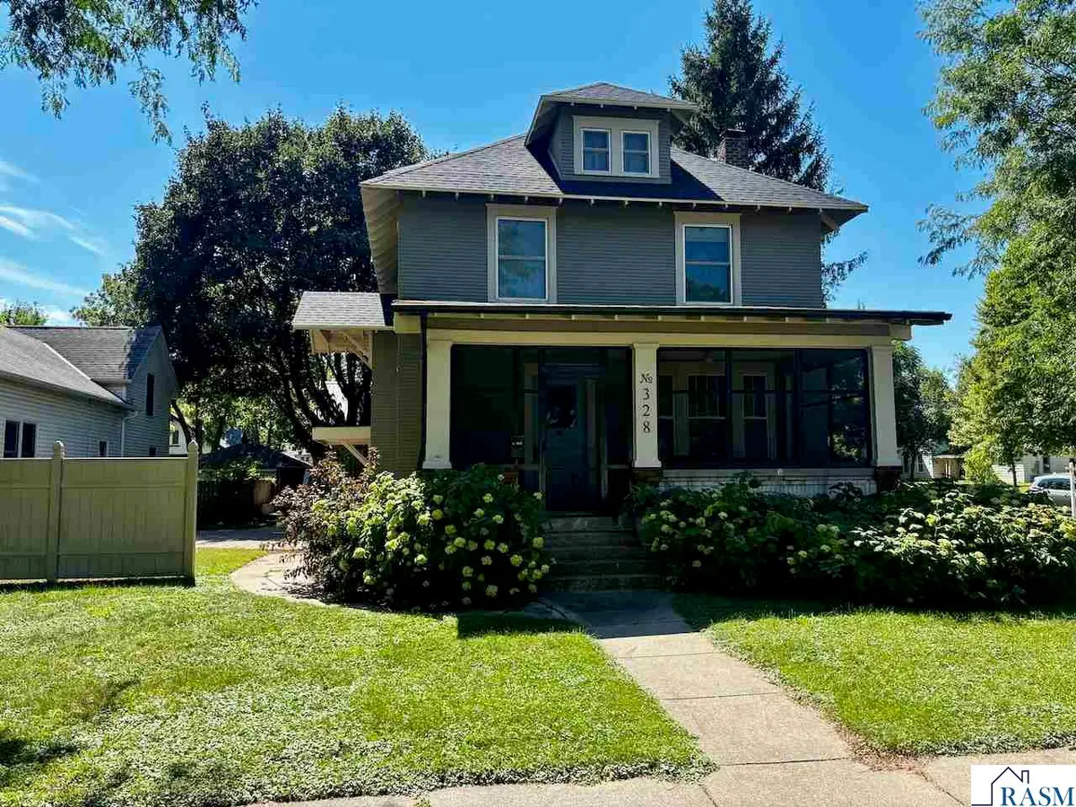 328 W Grace Street, Saint Peter, MN 56082 - #1