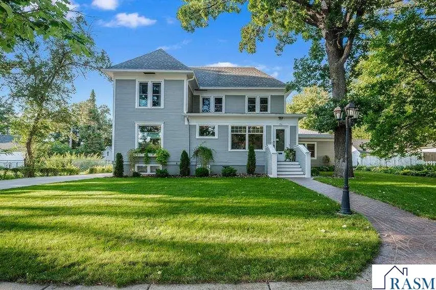 216 W 2nd Street, Blue Earth, MN 56013 - #1