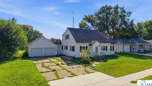 1025 S Seventh Street, St. James, MN 56081