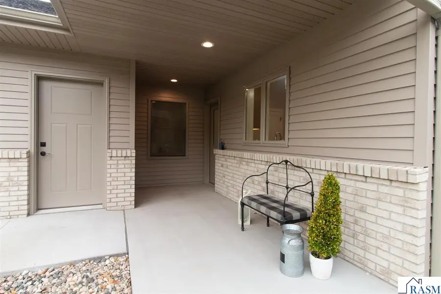 215 Parkway Place, Mankato, MN 56001 - #2