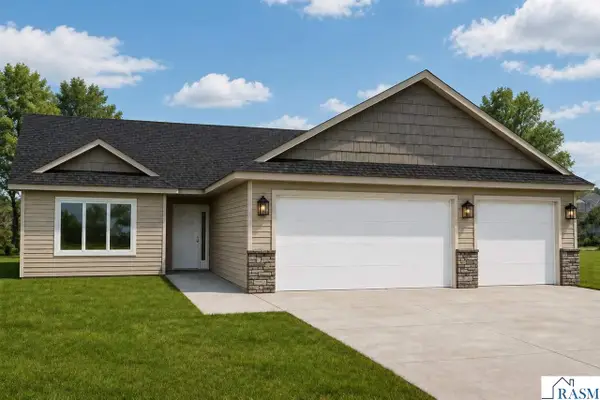 2405 Lake Avenue, New Ulm, MN 56073-1229