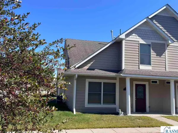 1824 Haralson Crt, St. Peter, MN 56082