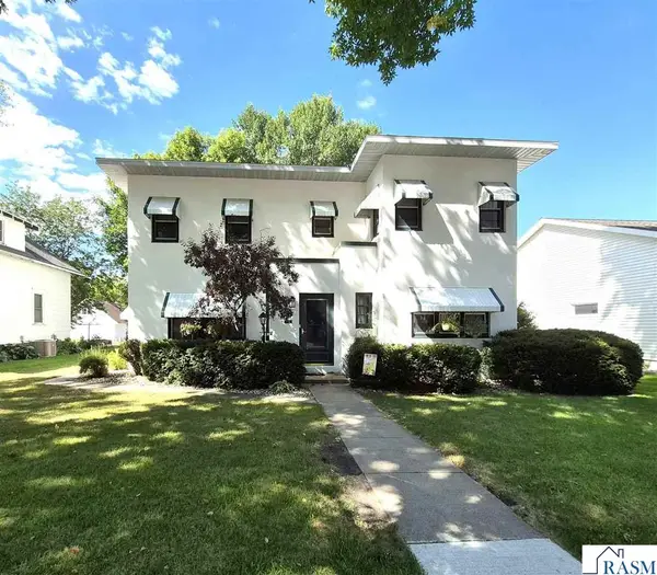 610 N 1st Avenue, Sleepy Eye, MN 56085