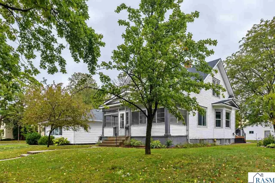 405 S Washington Street, New Ulm, MN 56073 - #2