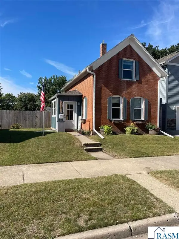 319 N Washington Street, New Ulm, MN 56073
