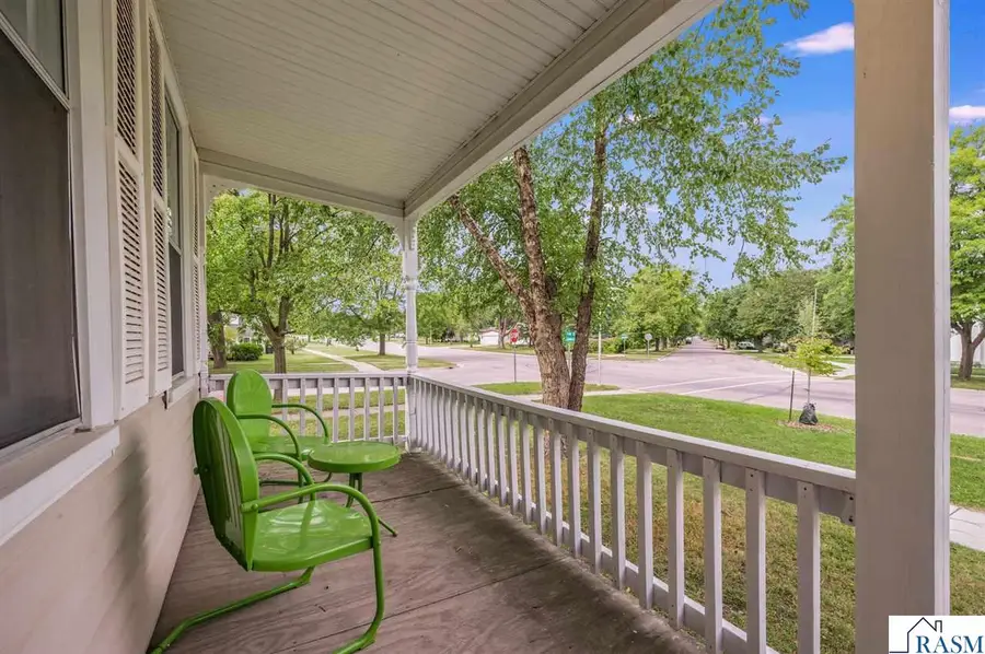 428 W Broadway Avenue, Saint Peter, MN 56082 - #3