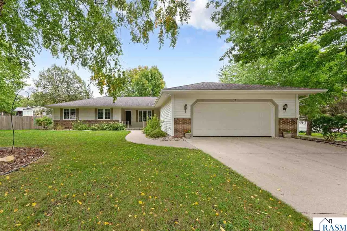 15 Caroletta Court, Mankato, MN 56001 - #1