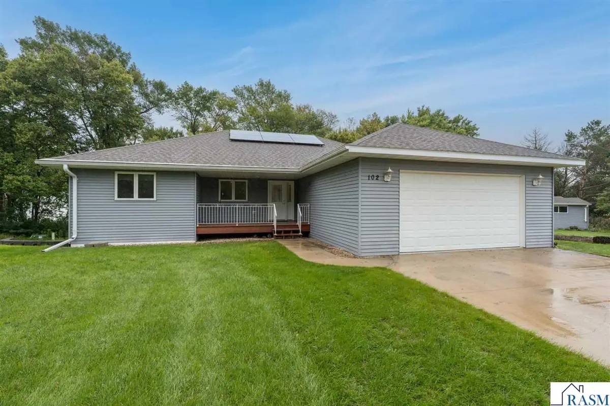 102 Loraine Drive, Lake Crystal, MN 56055 - #1