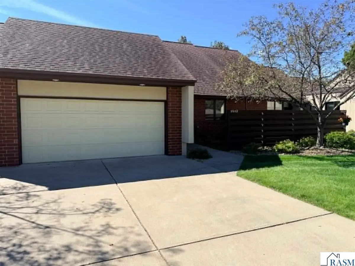 1512 S Franklin Street, New Ulm, MN 56073 - #1