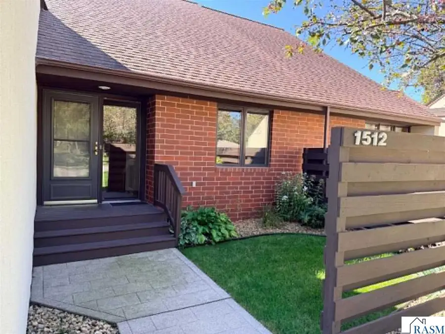 1512 S Franklin Street, New Ulm, MN 56073 - #2
