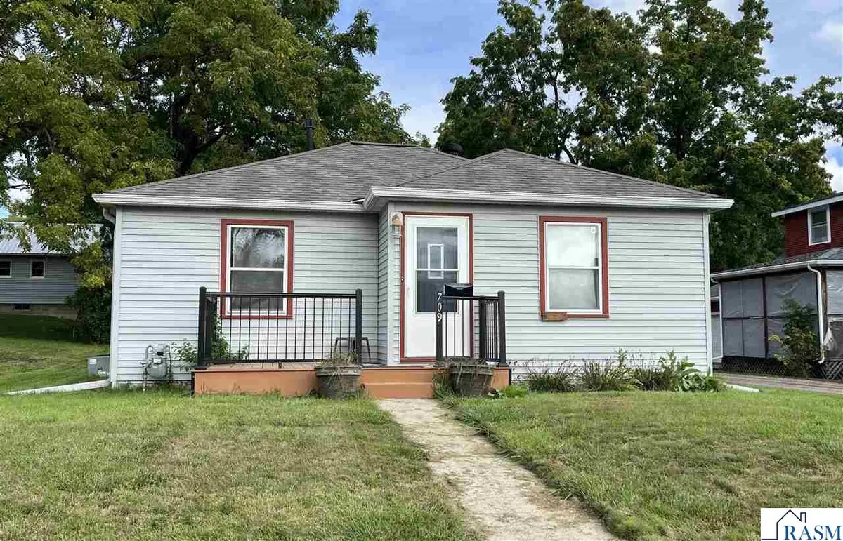 709 11th Avenue North, Saint James, MN 56081 - #1