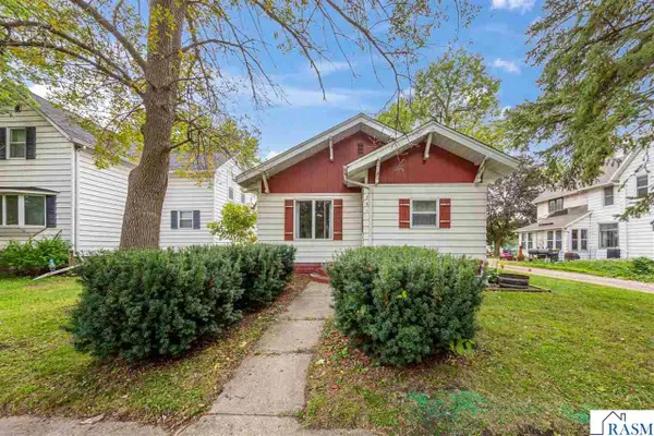 251 N Lincoln Street, Lake Crystal, MN 56055