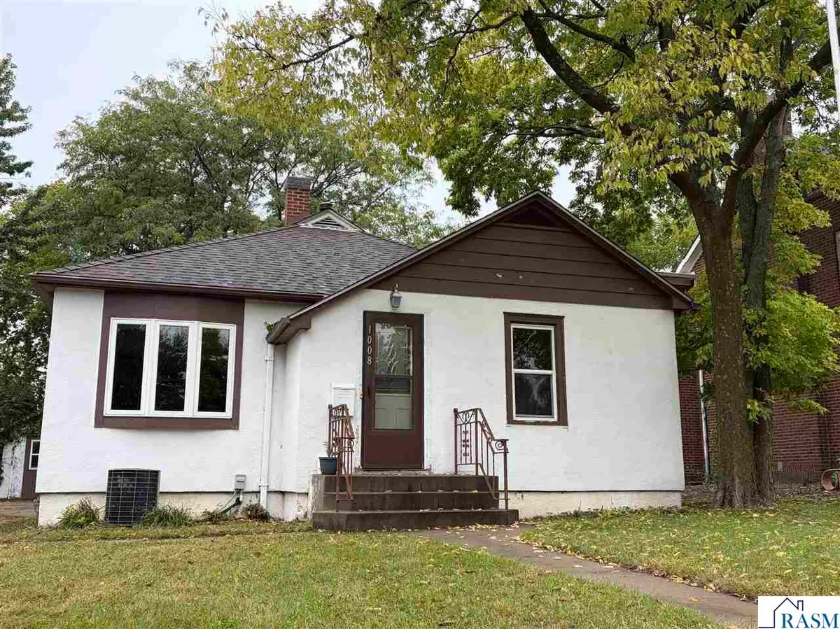 1008 Broadway ST South, New Ulm, MN 56073 - #1