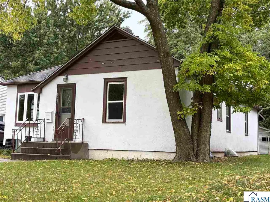 1008 Broadway ST South, New Ulm, MN 56073 - #2