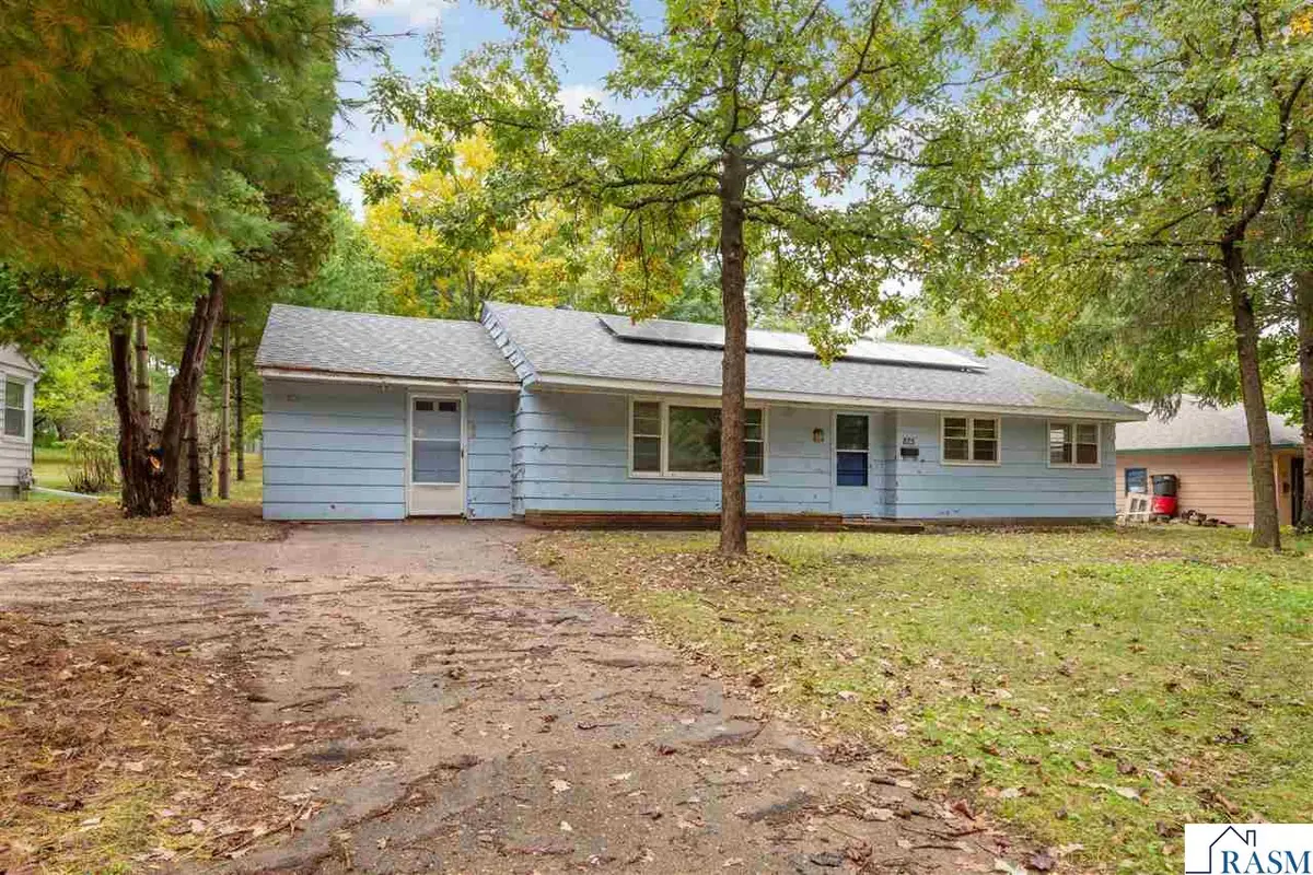 825 Lower Johnson Circle, Saint Peter, MN 56082 - #1