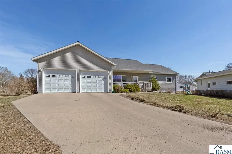 1010 N 5th Street, Saint James, MN 56081 - #2
